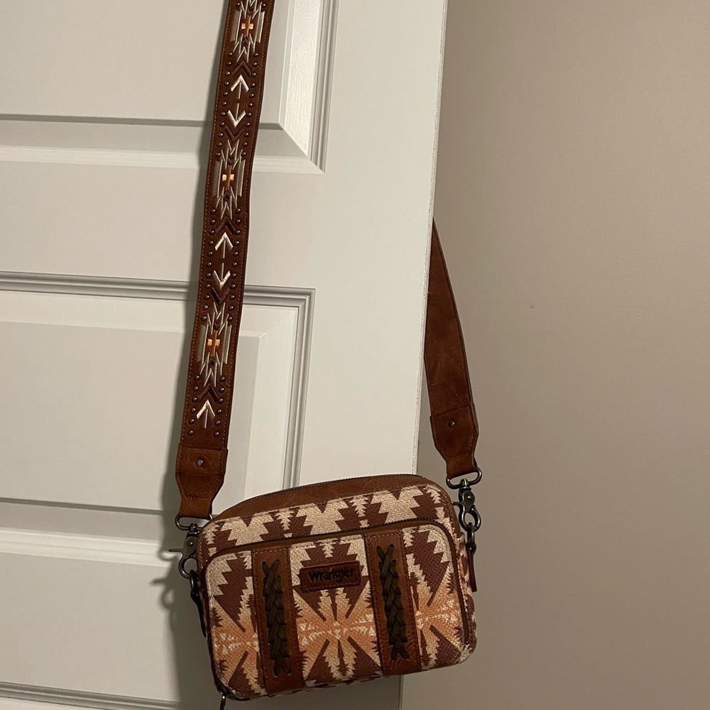 Wrangler Aztec crossbody purse